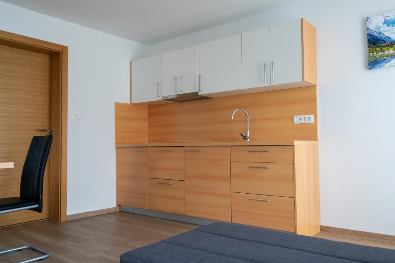 PJagodic Apartments & Wellness Cerklje na Gorenjskem Exterior foto